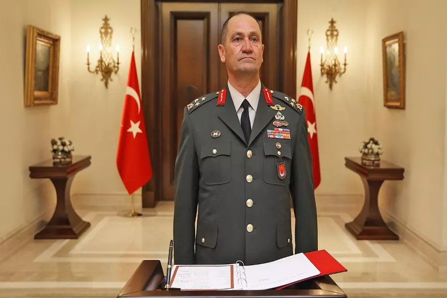 قائد الجيش الثاني التركي يزور جبل برصايا بعد سيطرة القوات التركية والحر عليه
