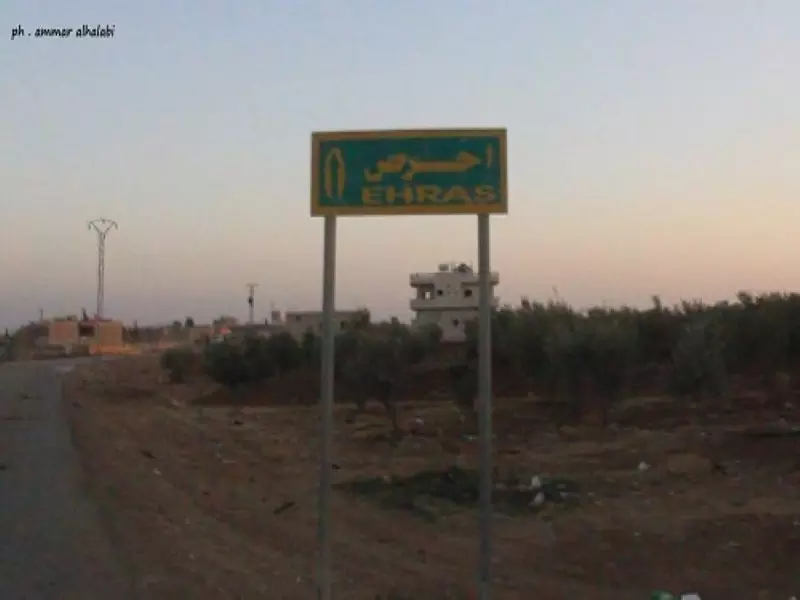 تنظيم الدولة و "قسد" يفتحان معبرا تجاريا بين قريتي حربل وإحرص بريف حلب