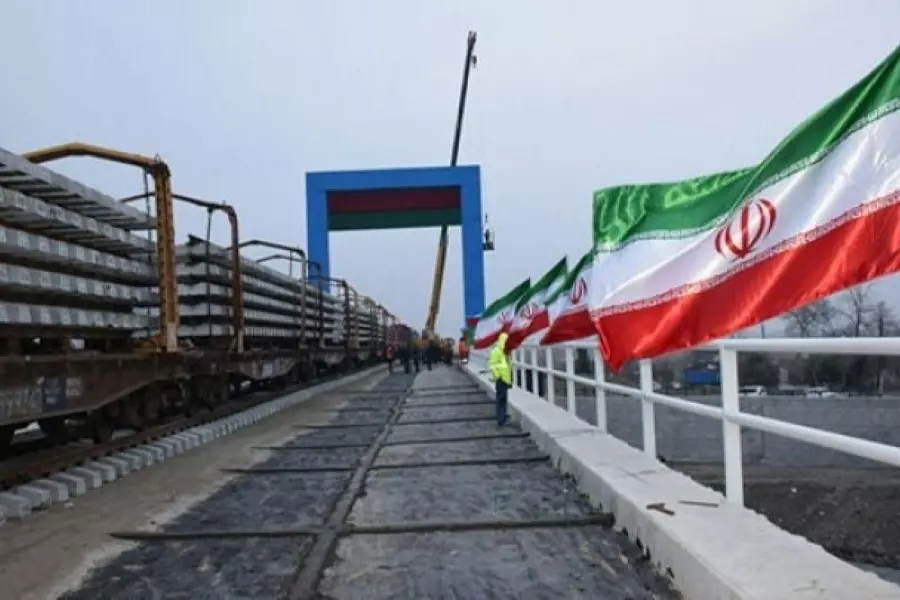 إيران تكشف عن مشروع سكة حديد يربط ميناء الخميني بالخليج بميناء اللاذقية السوري