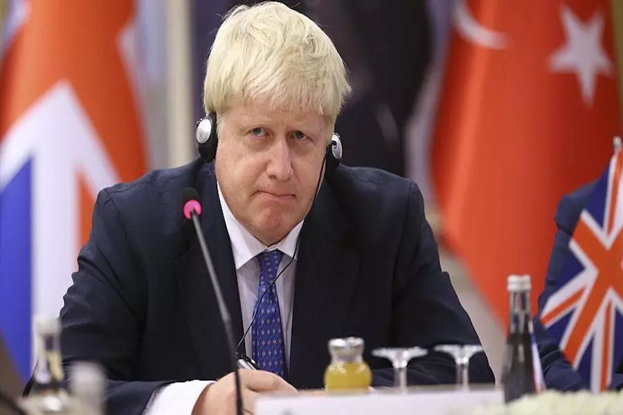 وزير الخارجية البريطاني: الأسد وروسيا وإيران يواصلون القتل .... وتركيا والمعارضة تحاربان تنظيم الدولة