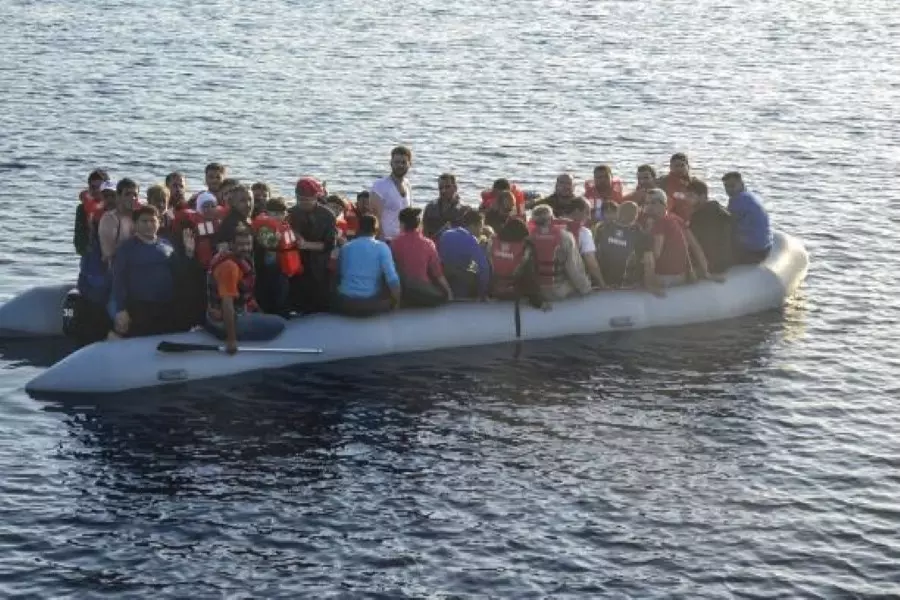 السلطات التركية توقف سوريين قبالة سواحلها بعدما حاولوا الهجرة إلى أوروبا