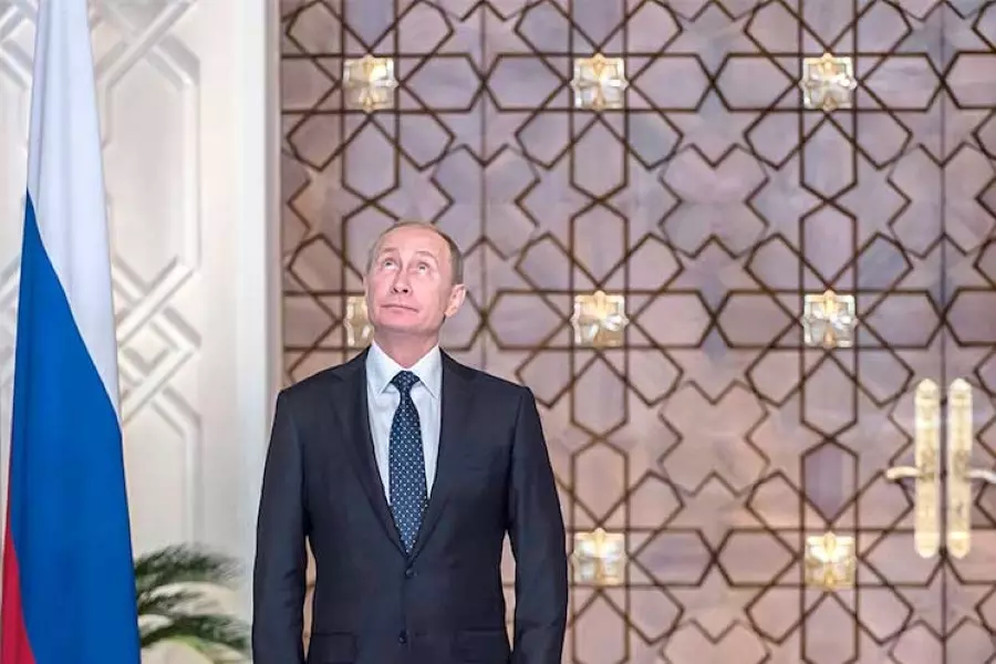 السوبرمان بوتين يتفقد غنائم موسكو في الشرق الأوسط