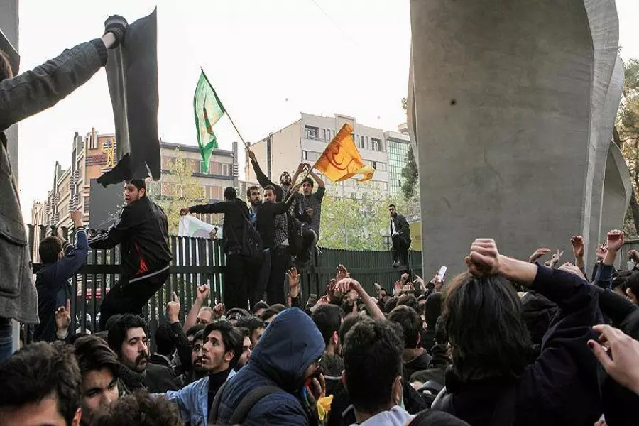 الربيع العربي في طهران