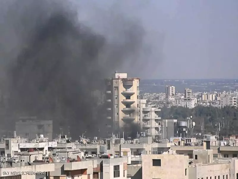 شهداء وجرحى بتصعيد القصف على حي الوعر ... والحي لا يزال تحت الحصار