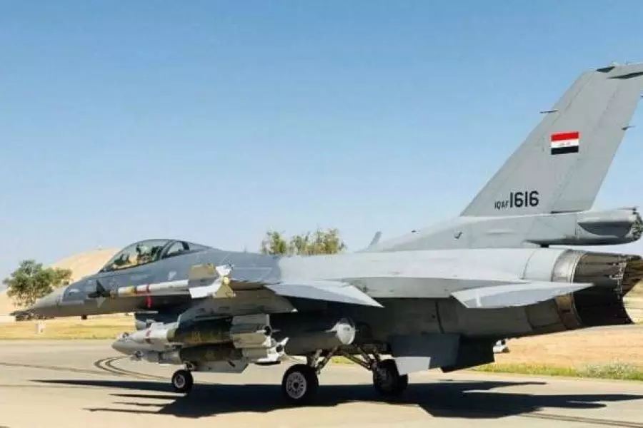 طائرات عراقية تستهدف مواقع لـ "الدولة" في هجين وقيادة العلميات تتبنى قتل قادة كبار