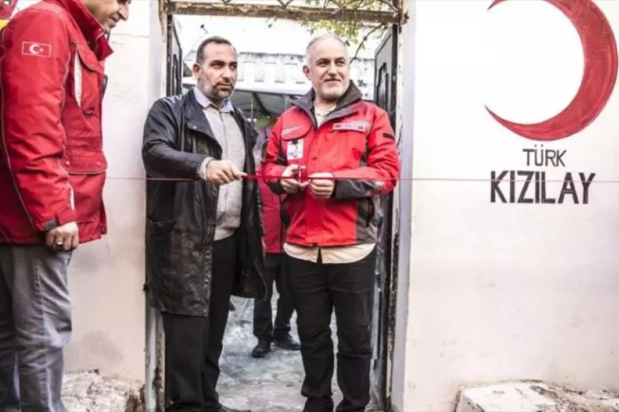 الهلال الأحمر التركي يفتتح مدرسة وورشة خياطة في خان شيخون بإدلب
