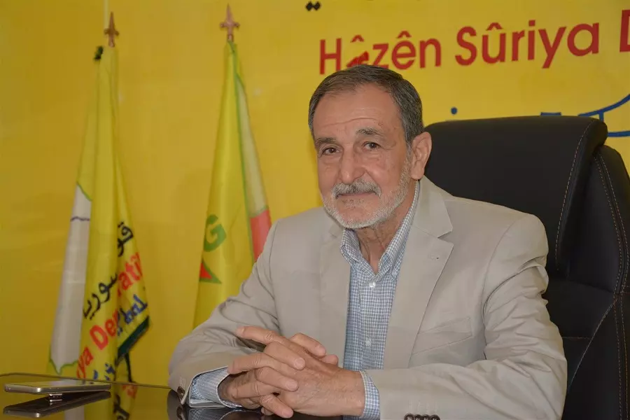 رياض دار: قانون الإدارة المحلية لا يخدم قضية "الكرد" وخلافنا مع النظام حول العمل الدستوري
