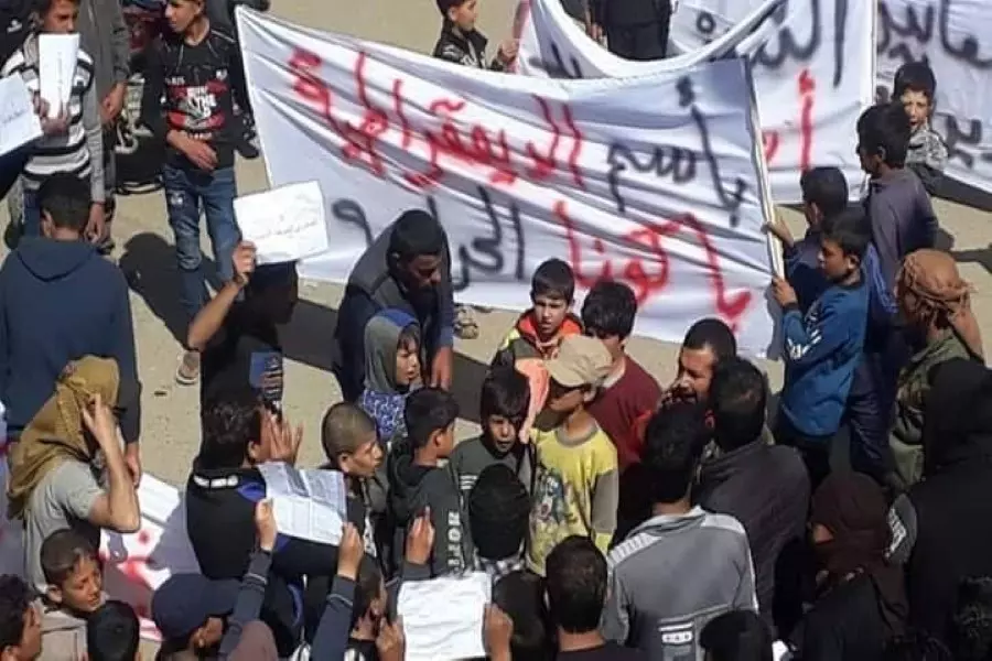 احتجاجا على ممارسات "قسد" ... غليان شعبي ومظاهرات في ريف ديرالزور