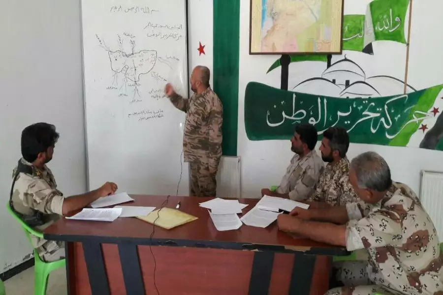 القائد العسكري لحركة تحرير الوطن يجتمع بقادة غرف العمليات في ريف حمص الشمالي