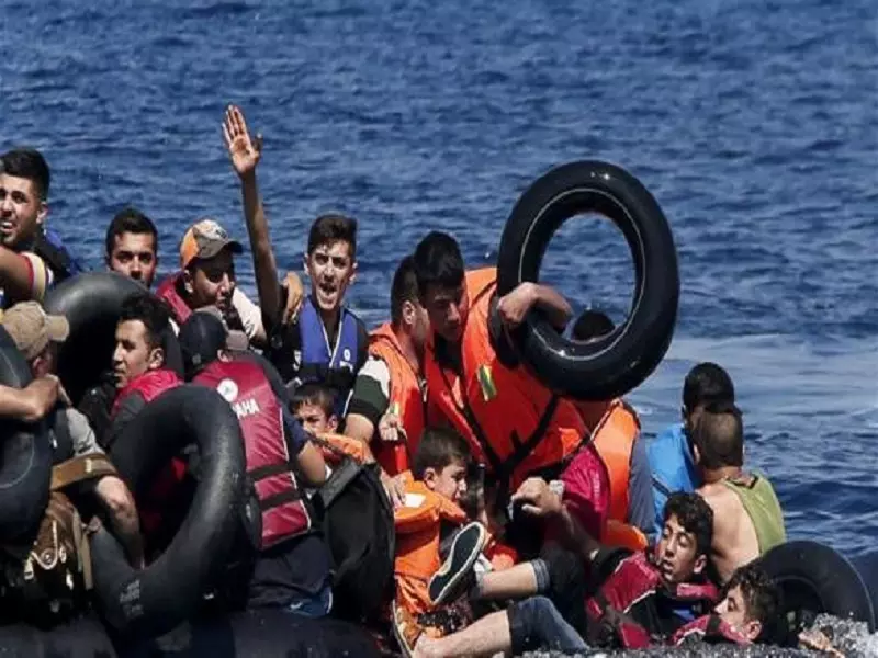غرق مالايقل عن 10 مهاجرين قبالة السواحل اليونانية