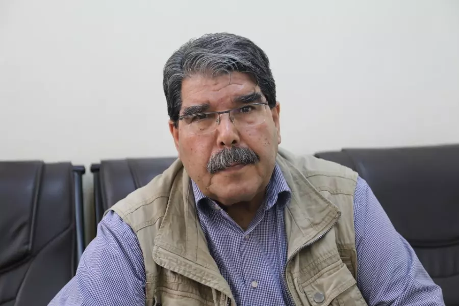 صالح مسلم: متمسكون بـ "اللامركزية" والأكراد لم يستدعوا القوات الأمريكية