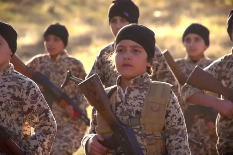 ألمانيا تستعيد طفل رابع من أبناء داعش من سوريا