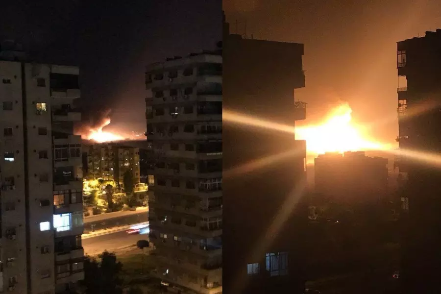انفجارات قوية تهز مطار المزة العسكري والنيران تتصاعد من داخله
