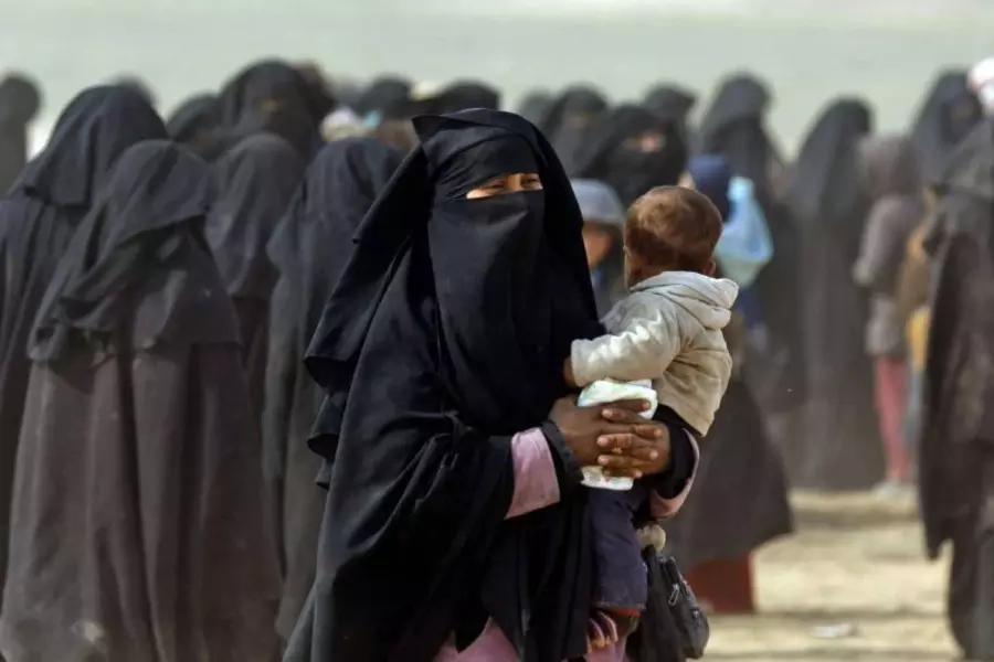 التايمز: داعش هدد النساء الأجنبيات بقتل أطفالهن إن حاولن الهروب