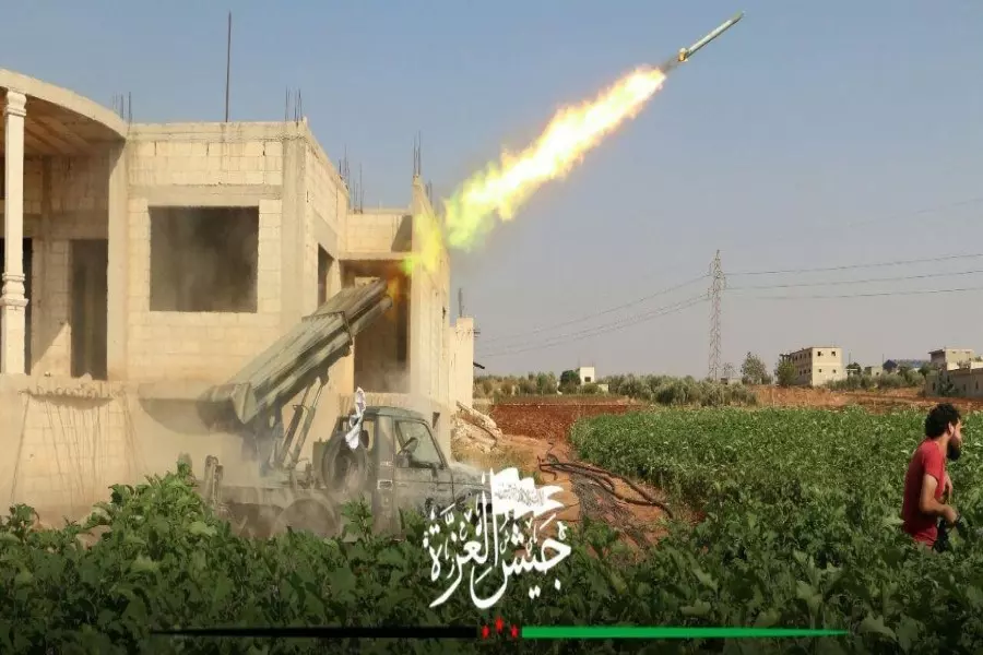 ردا على المجازر والقصف المتواصل ... الثوار يضربون نقاط قوات الأسد بريف حماة ومطارها