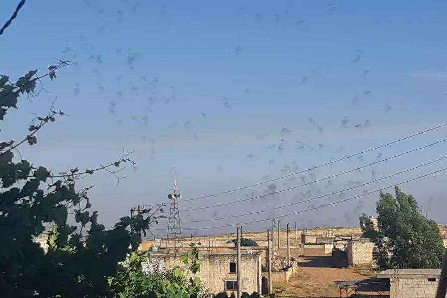 بعد الفوسفور .. طيران النظام يستخدم صواريخ انشطارية وعنقودية بقصف ريف إدلب