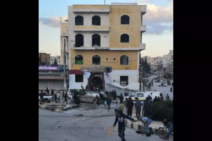 انتحاري يهاجم اجتماع لقيادات من تحرير الشام في أحد مطاعم إدلب ويفجر نفسه