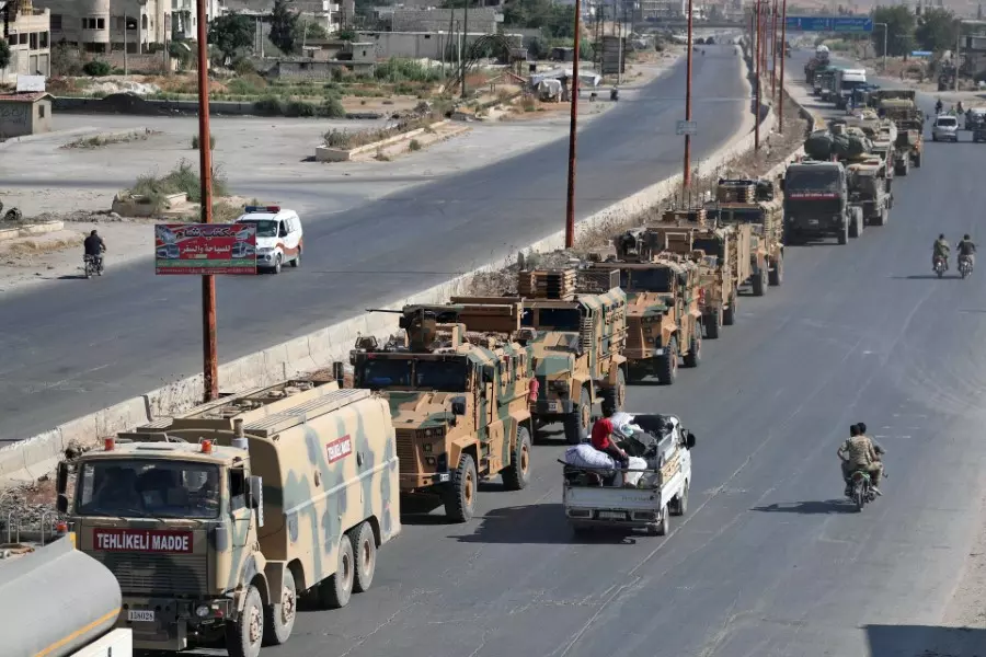 تركيا تدفع بتعزيزات عسكرية إضافية معززة بالدبابات لريف إدلب