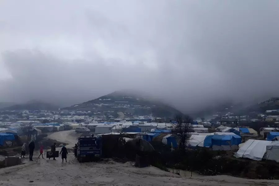 عاصفة ثلجية قاسية تضرب مخيمات اللاجئين في عرسال ومناشدات لمساندتهم