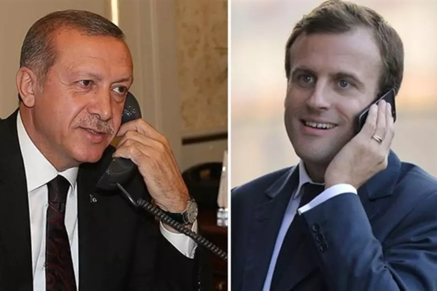 ماكرون وأردوغان يبحثان التطورات في سوريا هاتفيا