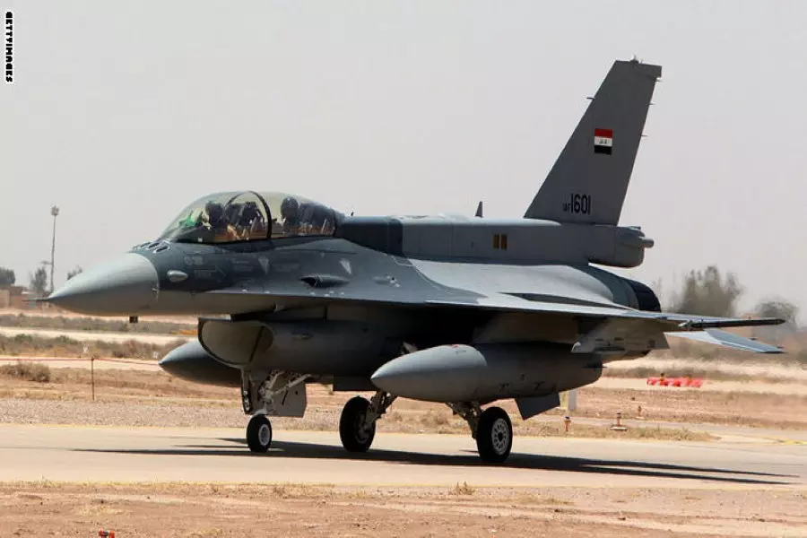 العراق يؤكد شن غارات جوية على مواقع لتنظيم الدولة في سوريا