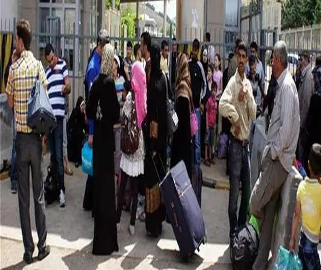 أعداد كبيرة من اللاجئين السوريين في تركيا تعود إلى سوريا