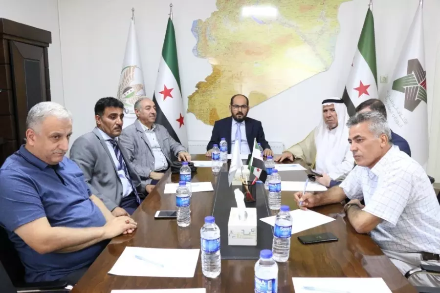 "مصطفى" يجتمع مع مجلس القبائل السورية ويبحث تحسين واقع الخدمات المقدمة للمدنيين