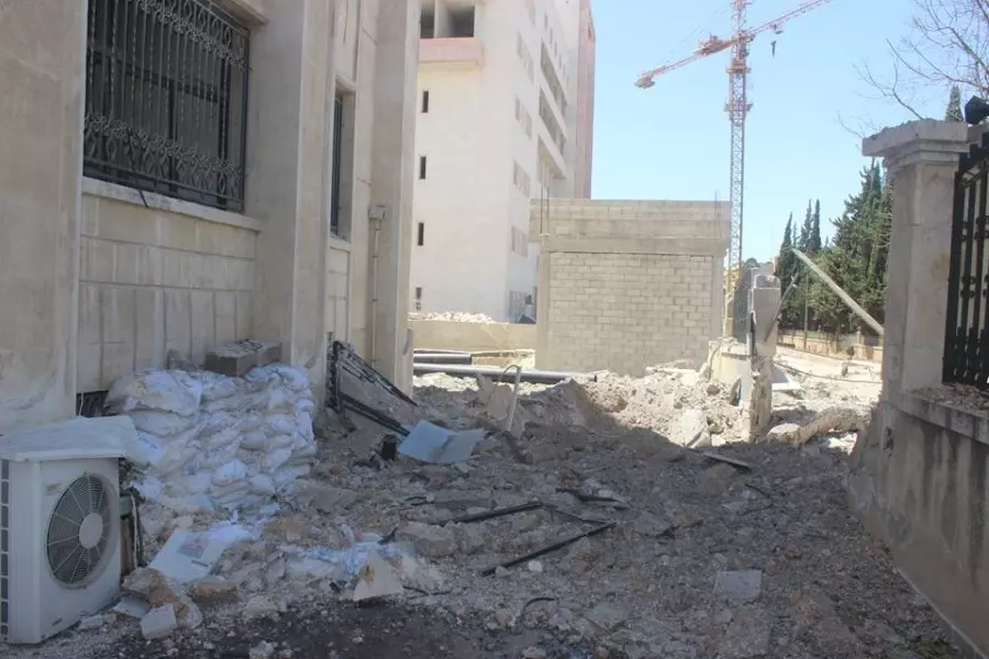 الغارات "الروسية - الأسدية" تخرج مبنى مديرية صحة إدلب عن الخدمة