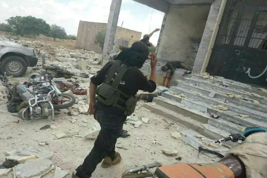 تنظيم الدولة يتبنى الهجوم الإنتحاري الذي ضرب مقرا لأحرار الشام بريف إدلب