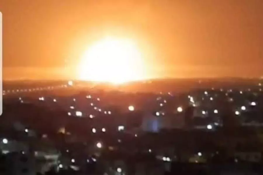 انفجارات مجهولة تضرب فوج عسكري للنظام بريف دمشق