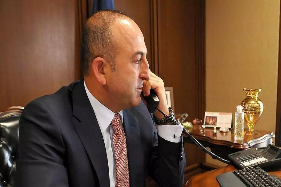 لمتابعة تطورات الوضع السوري ... وزير الخارجية التركي يجري اتصالات هاتفية عدة