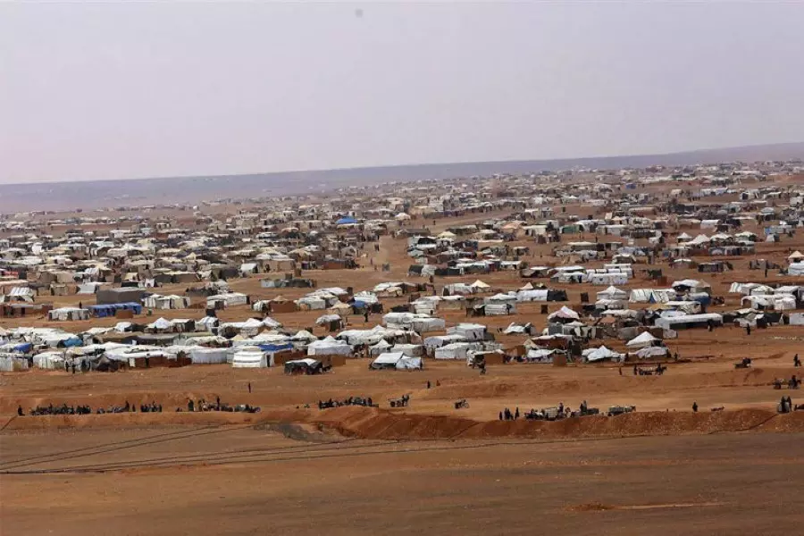 "الأغذية العالمي" قلق إزاء الظروف الصعبة لآلاف المهجرين في مخيم الركبان