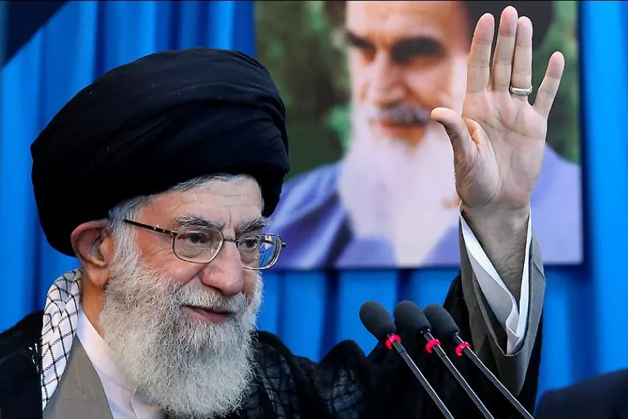 هل الأفضل لنا سقوط نظام إيران؟