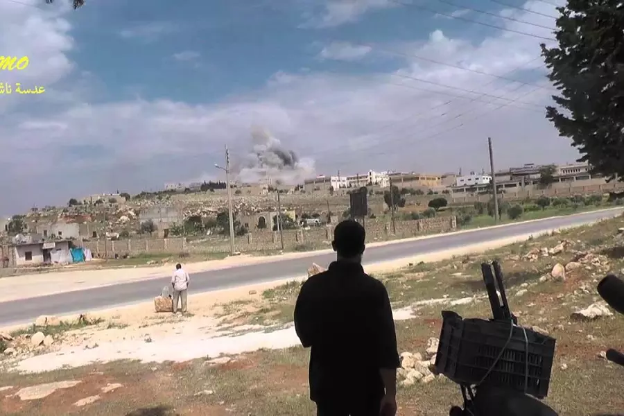 طيران الأسد يستهدف سجن القاسمية غرب حلب.. و "تحرير الشام" تطوق المنطقة بالحواجز