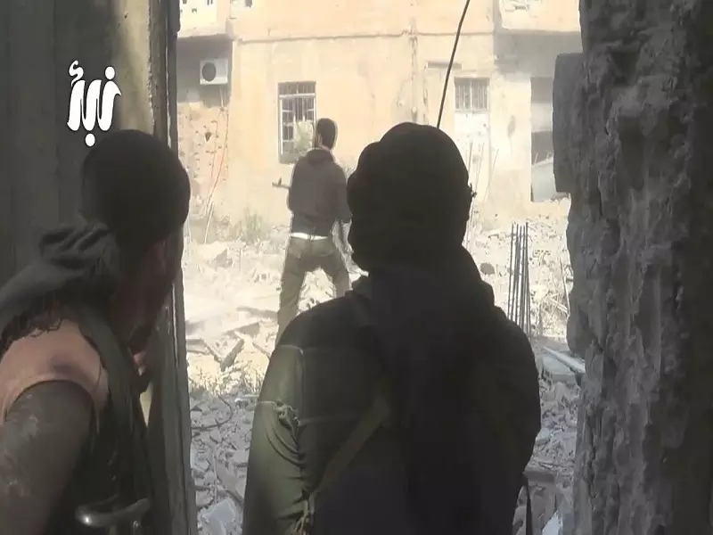إشتباكات عنيفة على جبهات مدينة درعا وجرحى جراء القصف