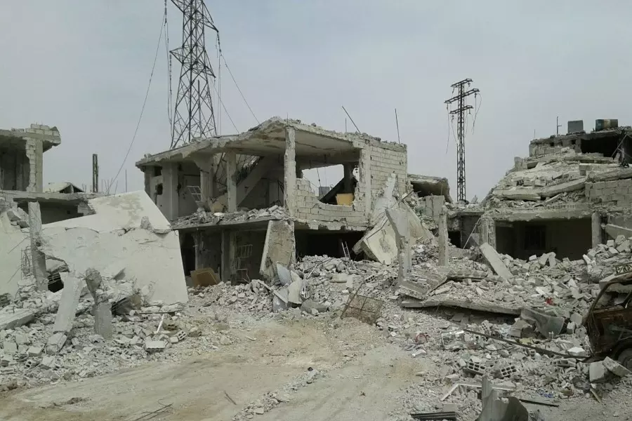 فايننشال تايمز: نظام الأسد يعاقب حتى الموالين له بهدم منازلهم وأحياءهم