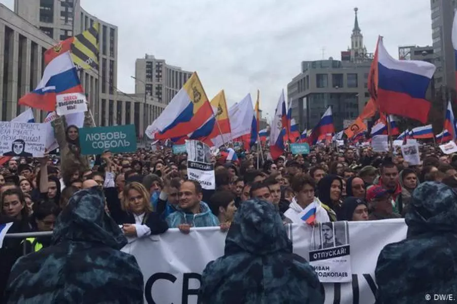 للأسبوع الرابع.. عشرات الآلاف في مظاهرات حاشدة بموسكو للمطالبة بإنتخابات حرة