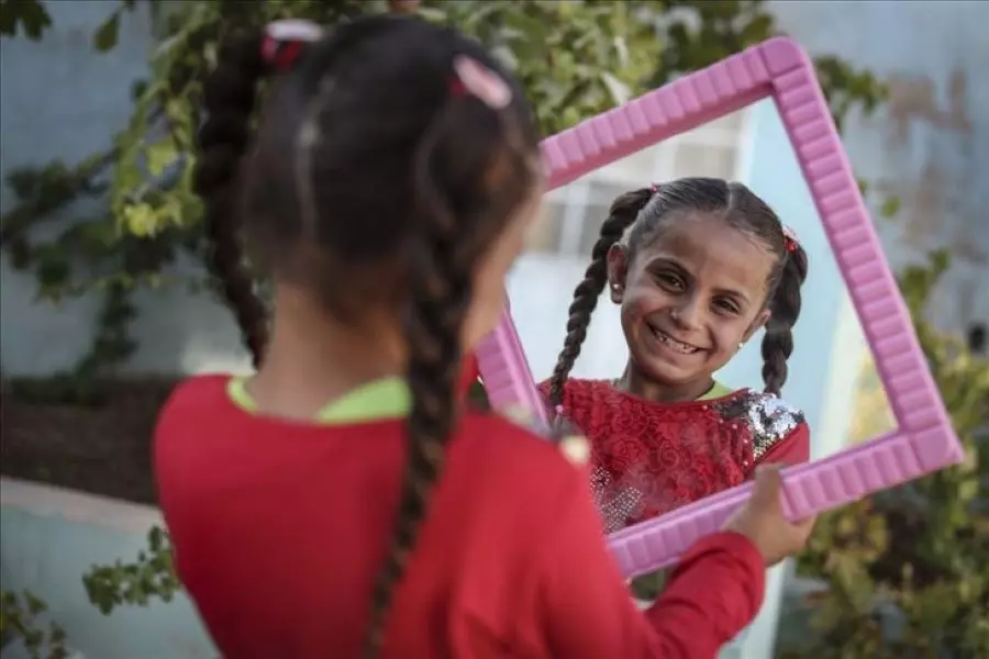 جمعية تركية تنظم مشروعا لتصفيف شعر 300 طفلة سورية