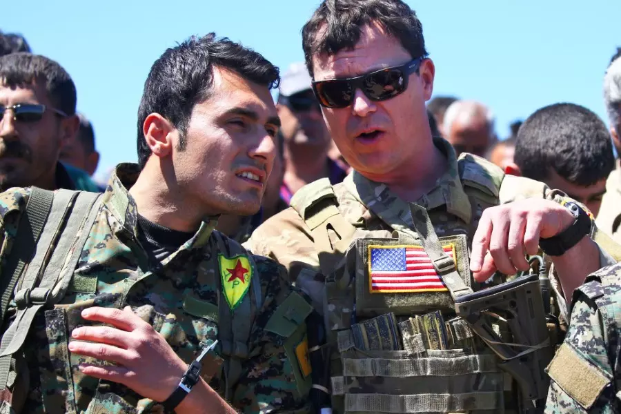 خبير بالشأن الكردي: اتفاق "المنطقة الآمنة" بداية تخلي واشنطن عن "قسد"