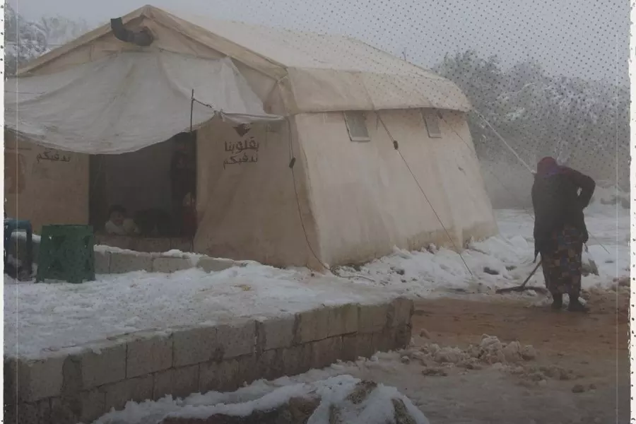منسقو الاستجابة : انهيار 467 خيمة وتضرر 982 خيمة جراء العاصفة شمال غرب سوريا