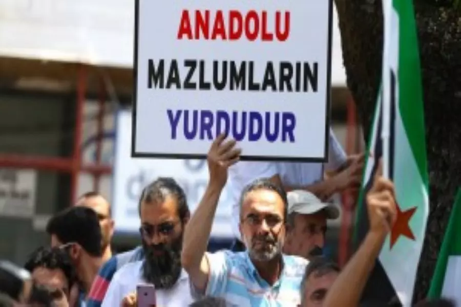 صحفيون ومثقفون أتراك يدينون استخدام "لغة الكراهية" ضد السوريين