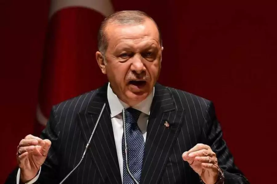 أردوغان :: سنبدأ خلال أيام عمليتنا في منطقة شرق الفرات فقد "بلغ السيل الزبى"