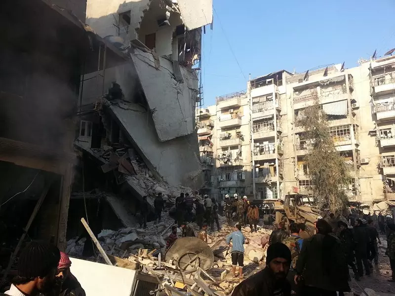 مجزرة يرتكبها طيران الأسد في حي الشعار