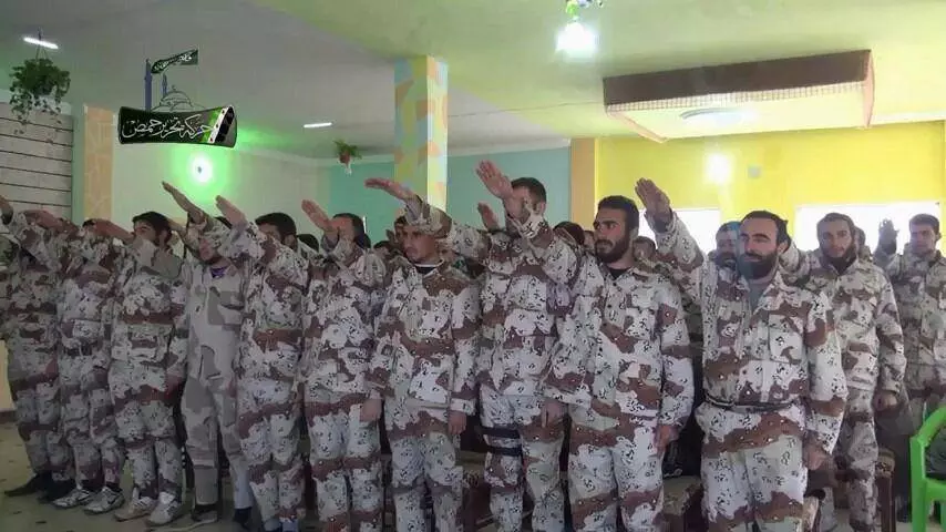 حركة تحرير حمص تكرم 71 ضابطا للعبهم دورا بارزا في القتال وتسميهم برتب أعلى