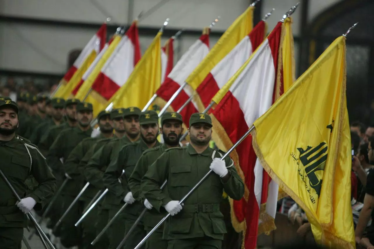 بعد سلسلة التصعيدات .. السعودية تتوعد باتخاذ اجراءات ضد حزب الله الارهابي الذي يصدر مرتزقته لسوريا و اليمن