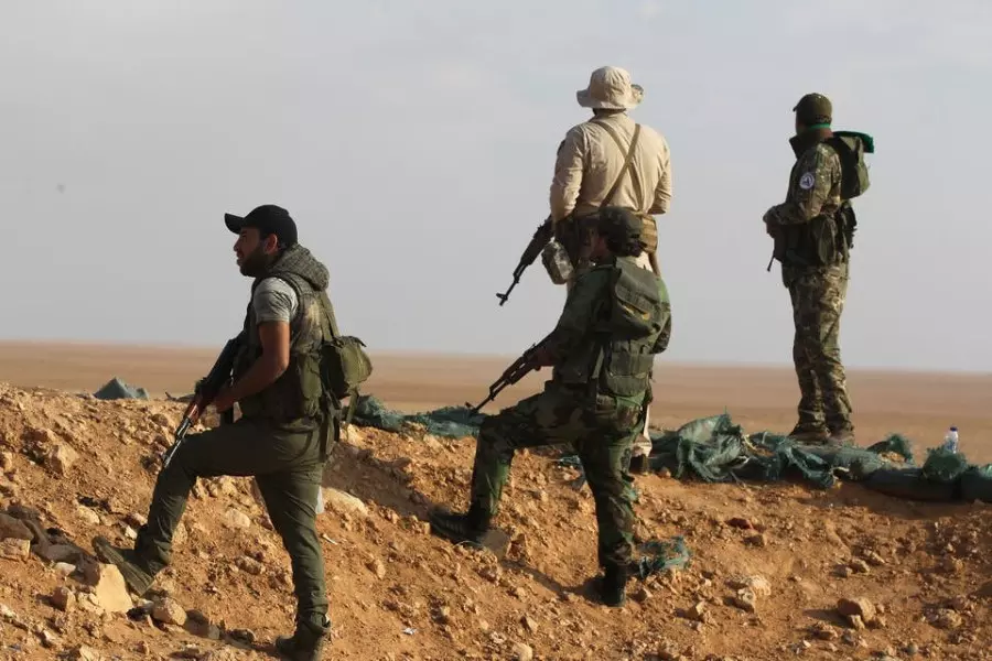 ميليشيات إيرانية تغيّر مواقعها على الحدود "السورية - العراقية" بسبب القصف الإسرائيلي