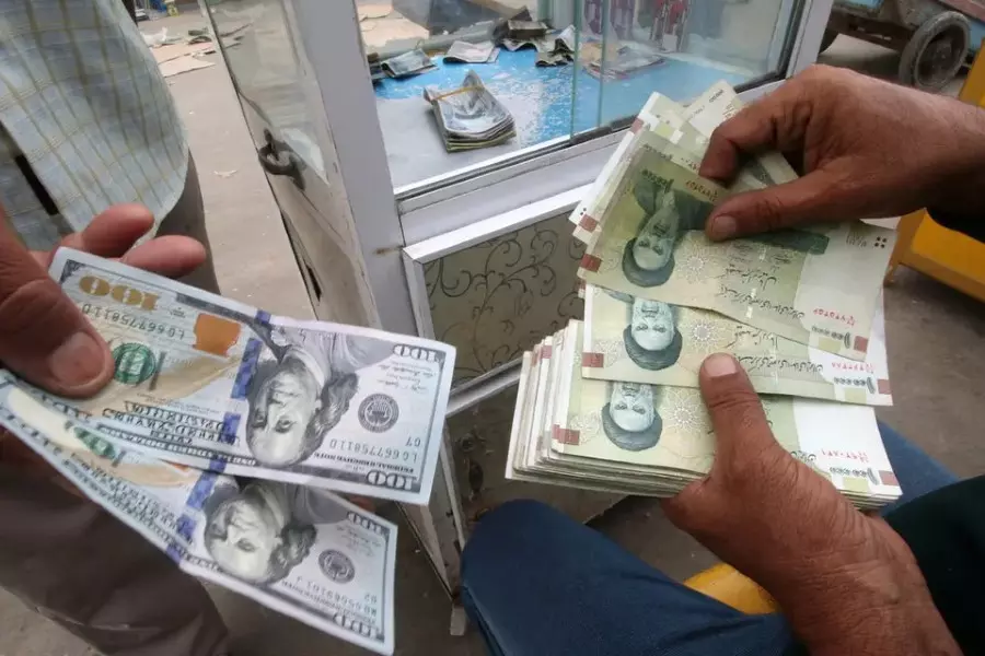 تحقيق يكشف وسائل إيران للتلاعب بسوق الصرف لتمويل ميلشياتها
