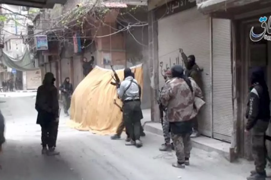 تنظيم الدولة يشن هجمات معاكسة على مواقع قوات الأسد جنوب العاصمة دمشق