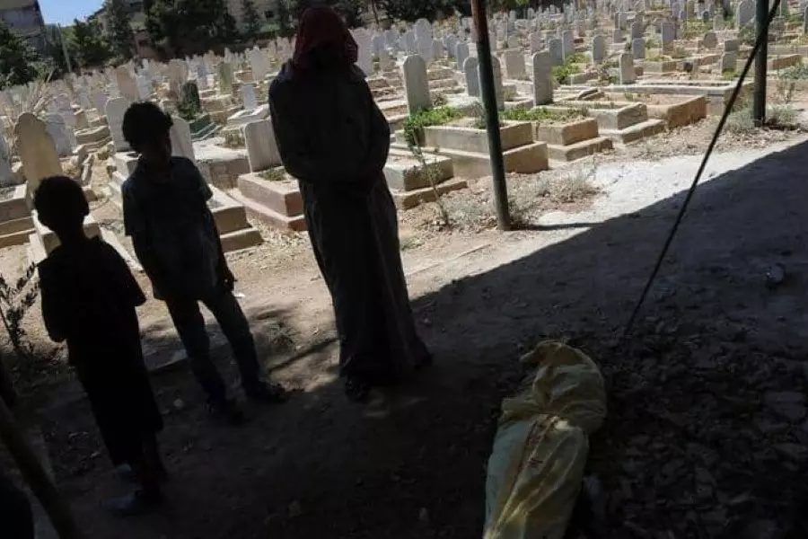 بدعوى "تبرع لمصلحة المسلمين" ... مكتب دفن الموتى بدمشق يطلب 4 مليون ليرة لحجز قبر للمتوفين