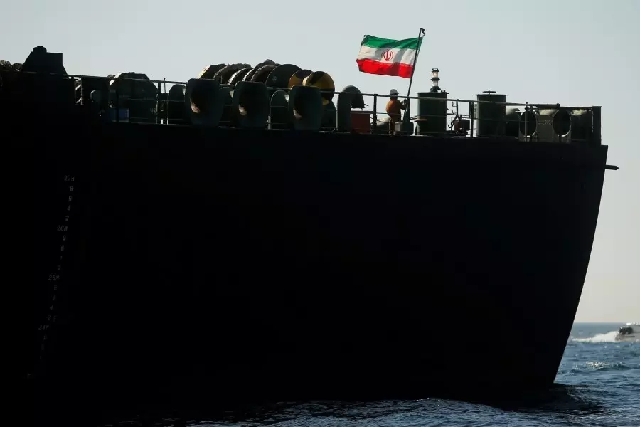تسنيم : الأنباء عن استهداف سفينة إيرانية قبالة السواحل السورية غير صحيحة